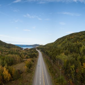 paysage avec autoroute